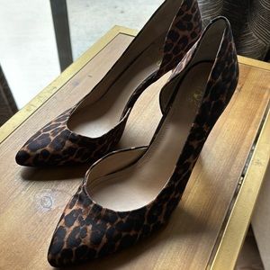 Vince Camuto pumps size 8 great shape